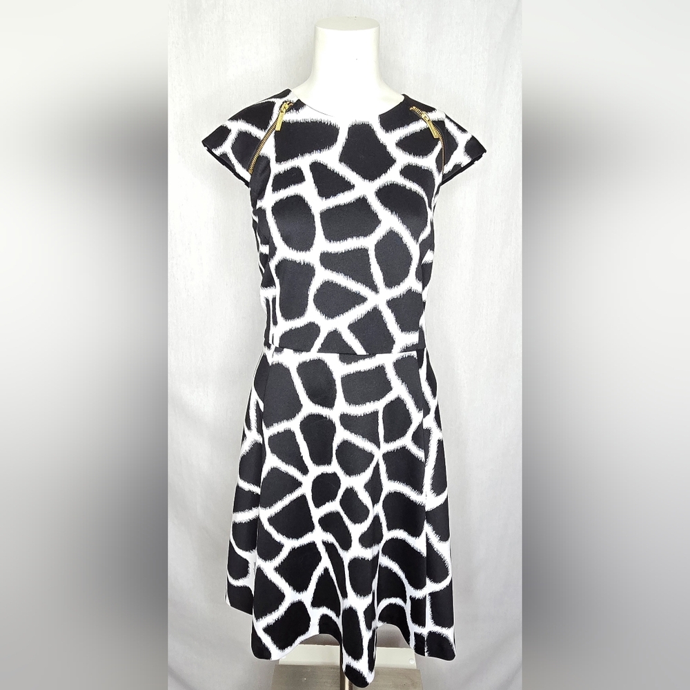 MICHAEL Michael Kors Gold Shoulder‎ Zipers Giraffe Print Scuba Dress Size 10